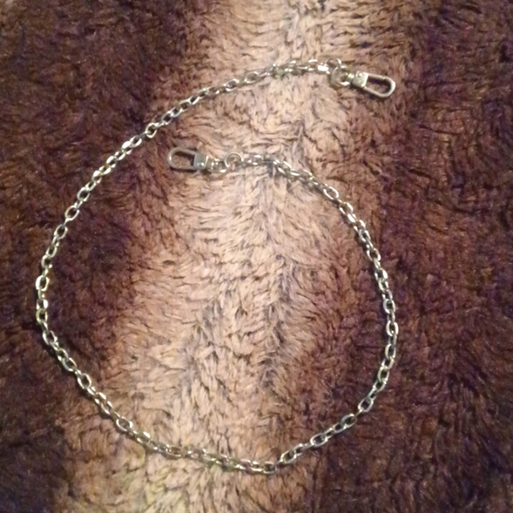 Chain for pants
